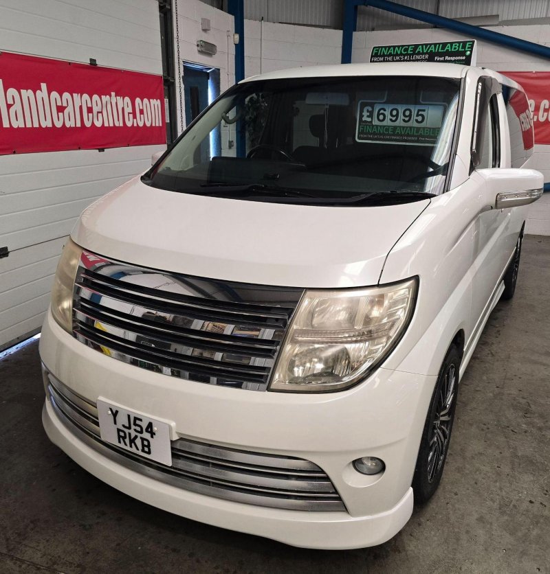 NISSAN ELGRAND